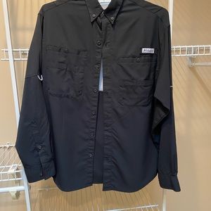 Columbia Mens long sleeve collard shirt.
